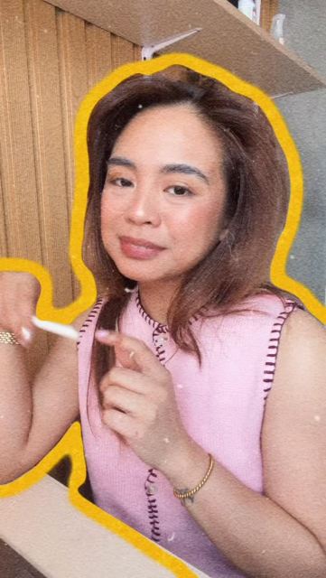 Okayy sooo i think i’m starting a new series: AI vs Mae 🤣✨

So this is what happens when you compare:
a prompt vs a brand designer’s process.

I LOVE chatgpt it’s my business bestie for brainstorming + organizing messy ideas but branding and logo design? that’s where it starts to show its limits.

Because the best logos don’t come from “making it look nice.” they come from a simple idea executed with intent.

Who do you think won this round? 👀

If you want branding that feels intentional, elevated, and not like every other “cute” logo on the internet… let’s get to work 💻

💌 Fill out the inquiry form in my bio to secure a slot #branddesigner #aivshuman #branding #graphicdesigner #chatgpt